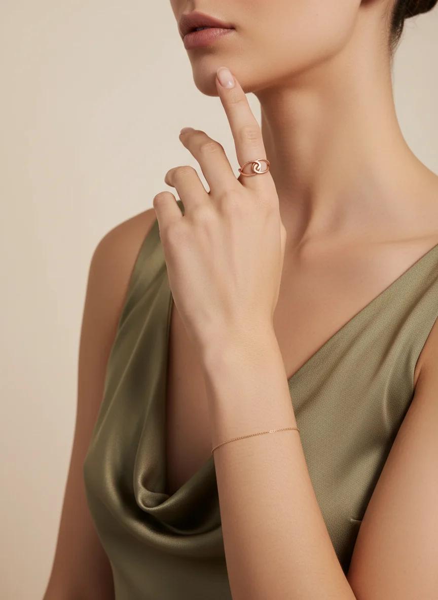 Elegant Copper Ring for Women, Twisted Copper Woman's Jewelry, Pretty Copper Gift for Women, Unique Handcrafted Copper Ring